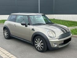 Grau Gebraucht 2009 Mini Cooper Kleinwagen | 2.900 € (Teuer)