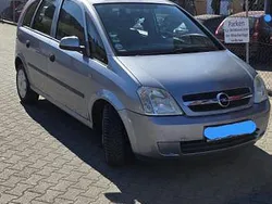 Grau Gebraucht 2005 Opel Meriva Van / Kleinbus | 2.000 € (Guter Preis)