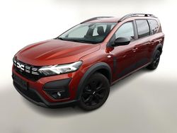Terracottabraun metallic Gebraucht 2023 Dacia Jogger Extreme Van / Kleinbus | 19.261 € (Fairer Preis)