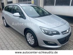 Silber Gebraucht 2014 Opel Astra Edition Kombi | 2.791 € (Fairer Preis)