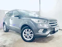 Grau Gebraucht 2017 Ford Kuga Titanium SUV | 14.971 € (Fairer Preis)