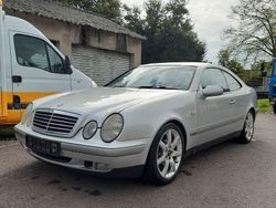 Silber Gebraucht 2001 Mercedes CLK430 Elegance Coupé | 5.000 € (Guter Preis)