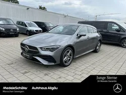 Lack mountaingrau (metallic) Gebraucht 2024 Mercedes CLA250e Shooting Brake AMG Kombi | 38.269 € (Fairer Preis)