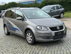Grau Gebraucht 2010 VW Touran Freestyle Van / Kleinbus | 2.800 € (Superpreis)