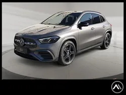 Grau metalliclack mountaingrau Gebraucht 2025 Mercedes GLA200 AMG line SUV | 45.550 € (Teuer)