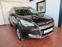 Grau Gebraucht 2016 Ford Kuga SUV | 10.490 € (Superpreis)