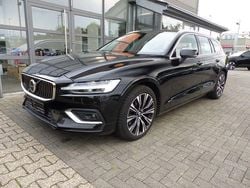 Black stone Gebraucht 2022 Volvo V60 Plus Kombi | 31.990 € (Fairer Preis)