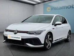 Weiß Gebraucht 2022 VW Golf VIII GTI Kleinwagen | 30.649 € (Fairer Preis)