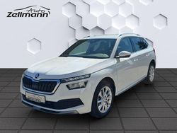 Weiss Gebraucht 2023 Skoda Kamiq Style SUV | 19.433 € (Superpreis)