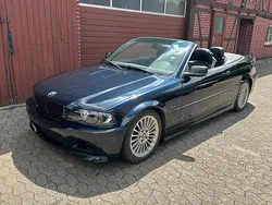 Blau Gebraucht 2001 BMW 325 Cabriolet Cabrio | 10.800 € (Fairer Preis)