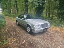 Silber Gebraucht 1997 Mercedes E220 Cabrio | 22.900 € (Fairer Preis)