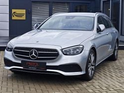 Grau Gebraucht 2022 Mercedes E200 Avantgarde Kombi | 31.200 € (Guter Preis)
