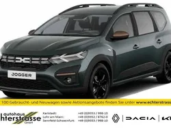 Grün Neu 2025 Dacia Jogger Extreme Kombi | 24.028 € (Fairer Preis)