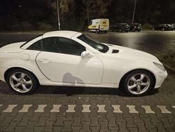 Weiß Gebraucht 2005 Mercedes SLK350 Cabrio | 14.900 € (Fairer Preis)