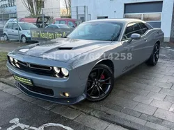 Grau Gebraucht 2018 Dodge Challenger SXT Coupé | 24.999 € (Superpreis)