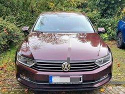 Rot Gebraucht 2015 VW Passat Comfortline Limousine | 11.900 € (Superpreis)