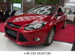 Rot Gebraucht 2011 Ford Focus Titanium Limousine | 3.990 € (Guter Preis)