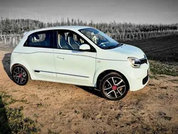 Andere außenfarben Gebraucht 2019 Renault Twingo Kleinwagen | 10.499 € (Fairer Preis)