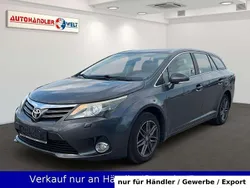 Grau Gebraucht 2012 Toyota Avensis Kombi | 7.399 € (Fairer Preis)