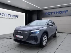 Grau Gebraucht 2023 Audi Q4 e-tron Comfort SUV | 25.750 € (Guter Preis)