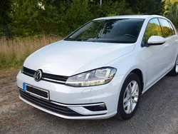 Weiß Gebraucht 2017 VW Golf VII Comfortline Limousine | 13.750 € (Fairer Preis)