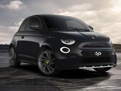 Schwarz Neu 2025 Abarth 500e Turismo Kleinwagen | 35.990 €