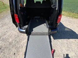 Blau Gebraucht 2017 VW Caddy Van / Kleinbus | 31.500 €
