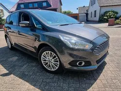Grau Gebraucht 2015 Ford S-MAX S Van / Kleinbus | 11.000 € (Superpreis)
