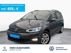 Grau Gebraucht 2023 VW Touran Comfortline Van / Kleinbus | 35.990 € (Teuer)