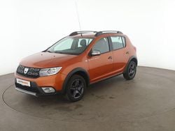 Orange Gebraucht 2017 Dacia Sandero Celebration Kleinwagen | 11.820 € (Teuer)