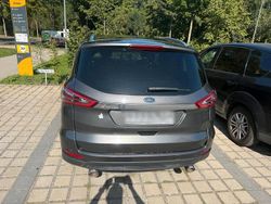 Grau Gebraucht 2017 Ford S-MAX S Van / Kleinbus | 13.000 € (Guter Preis)