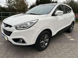 Weiss Gebraucht 2015 Hyundai ix35 Edition SUV | 9.699 € (Fairer Preis)