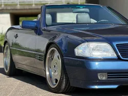 Blau Gebraucht 1989 Mercedes SL300 Cabrio | 16.499 €