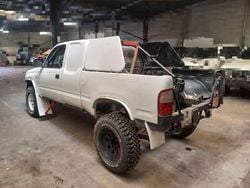 Weiß Gebraucht 1999 Toyota HiLux Abholung | 18.000 €