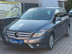 Grau Gebraucht 2012 Mercedes 180 Limousine | 13.990 €