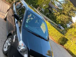 Schwarz Gebraucht 2012 Opel Zafira Van / Kleinbus | 5.600 € (Etwas zu teuer)