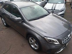 Mountaingrau Gebraucht 2018 Mercedes GLA200 SUV | 22.950 € (Fairer Preis)