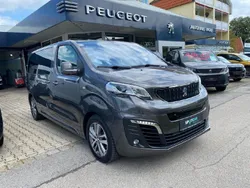 Grau Gebraucht 2021 Peugeot e-Traveller Allure Van / Kleinbus | 25.900 €