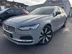 Grau Gebraucht 2025 Volvo V90 Plus Kombi | 53.888 € (Fairer Preis)