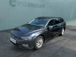 Grau Gebraucht 2023 VW Passat Business Kombi | 30.490 € (Fairer Preis)