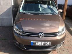 Braun Gebraucht 2013 VW Touran Life Van / Kleinbus | 8.700 € (Fairer Preis)