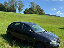 Schwarz Gebraucht 2005 Seat Ibiza Limousine | 500 € (Guter Preis)