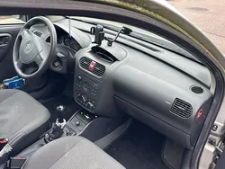 Silber Gebraucht 2004 Opel Corsa Kleinwagen | 600 € (Guter Preis)