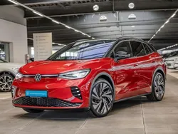 Kings red metallic/schwarz Gebraucht 2024 VW ID.4 GTX SUV | 44.530 €
