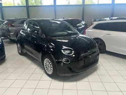 Onyx schwarz) (schwarz Gebraucht 2021 Fiat 500e Action Kleinwagen | 11.900 € (Fairer Preis)