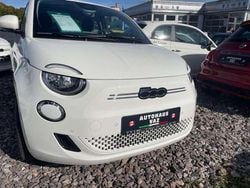 Weiß Gebraucht 2023 Fiat 500e Kleinwagen | 22.990 € (Fairer Preis)