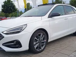 Weiß Gebraucht 2021 Hyundai i30 Edition 30 Limousine | 18.500 € (Etwas zu teuer)