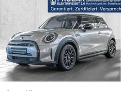 Andere Gebraucht 2023 Mini Cooper Essential Kleinwagen | 19.495 € (Fairer Preis)