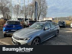 Grau Gebraucht 2024 BMW 330 M Sport Kombi | 37.940 € (Superpreis)