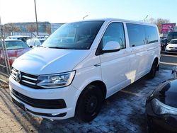 Weiß Gebraucht 2016 VW Caravelle Comfortline Van / Kleinbus | 16.990 € (Teuer)